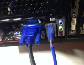 戴尔电脑显示器和主机怎么连接