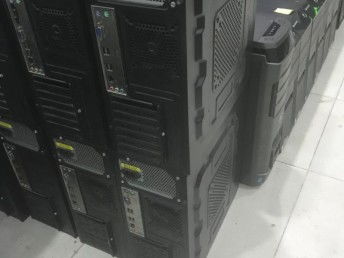 旧的台式电脑主机(90年代)能用现在的液晶显示器吗