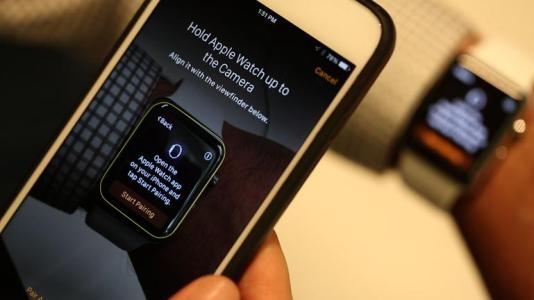 iphone和iwatch之间是怎么连接的