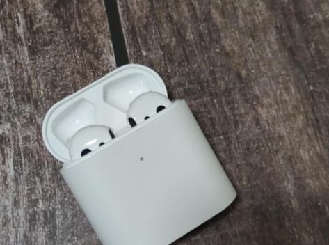 如何拆卸小米蓝牙耳机电池