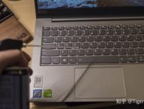 如何正确,安全的清理Mac键盘上的油脂
