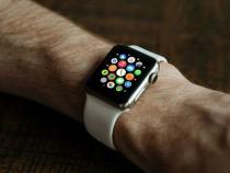 apple watch 5的语音备忘录如何同步到iphone11上
