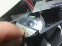 笔记本风扇怎么加润滑油