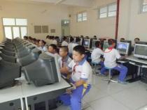学生用什么电脑上网课好