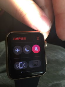 iphonese2如何与iwatch配对