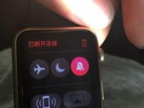 iphonese2如何与iwatch配对