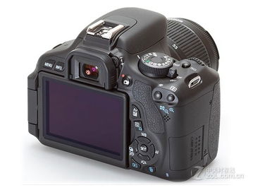富士xa2和佳能600d哪个相机好