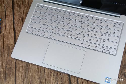 小米笔记本开机黑屏怎么回事